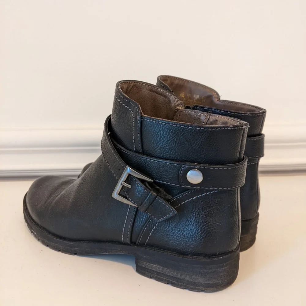 Leather Boots - Picture 1 of 5